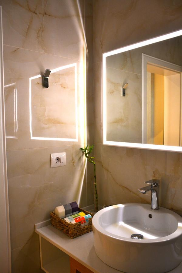 Central Luxury Apartment Тирана Номер фото