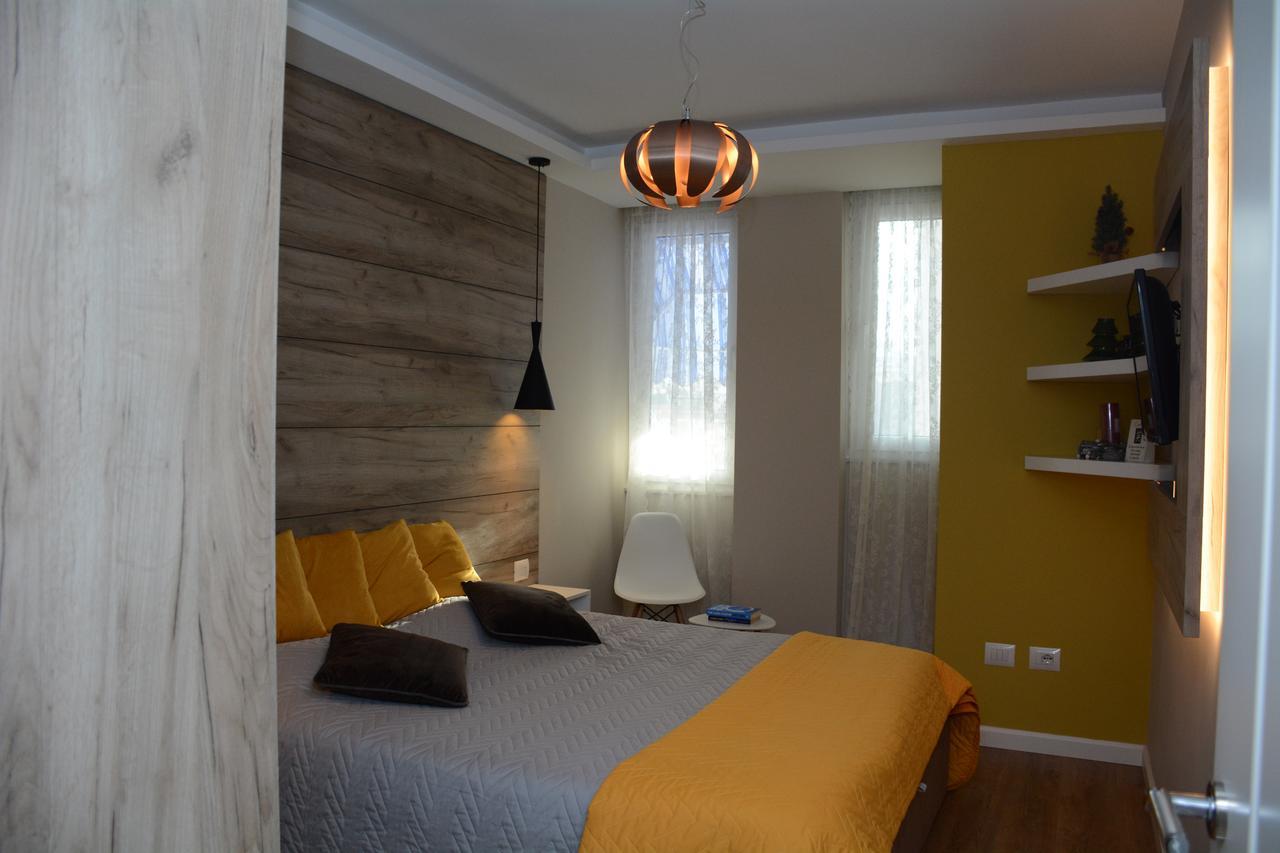 Central Luxury Apartment Тирана Экстерьер фото