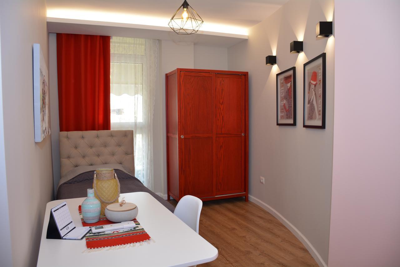 Central Luxury Apartment Тирана Экстерьер фото